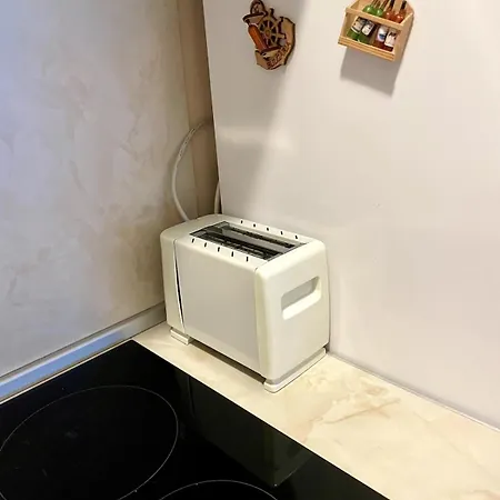 Cozy On Sunny Sunny Beach