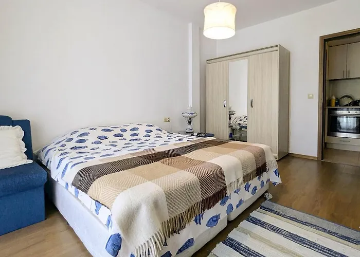 Cozy On Sunny * סאני ביץ'