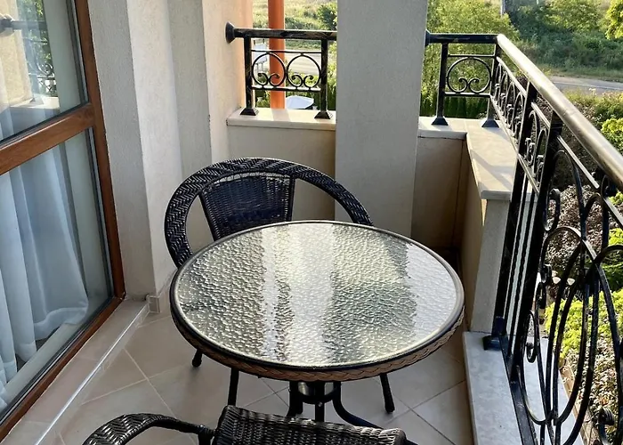 Cozy On Sunny * סאני ביץ'