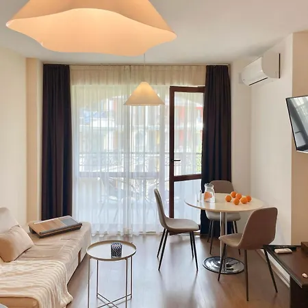 Lägenhet Cozy On Sunny Slăntjev Brjag